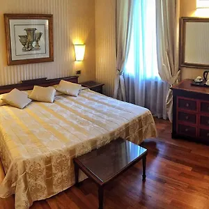 Hotel Cecil, Rome